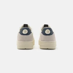 Colmar Originals Austin Finest - Zapatillas - Offwhite/Navy 10 Colmar Originals Austin Finest - Zapatillas - Offwhite/Navy -Geox Ventas 207d2c3f1f194d66b8950d3779d5f523 scaled