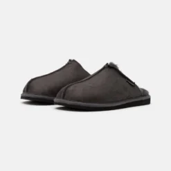 Shepherd Hugo - Pantuflas - Stone -Geox Ventas e2c0c129b123460e82a1920898c42647 scaled