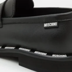 MOSCHINO Label - Zapatos De Vestir - Nero -Geox Ventas ea288b9eb4df46c5b8ddd2fa743e917a scaled